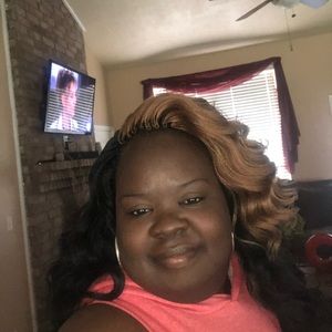 Meet your Posher, Nikkia